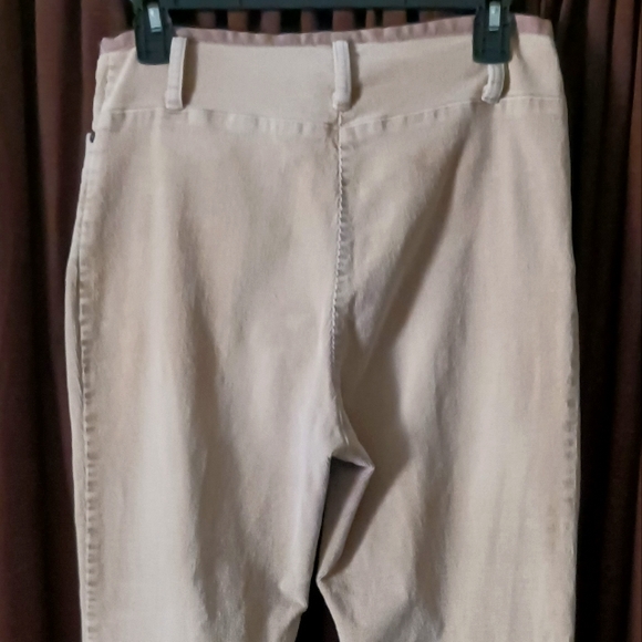 Erik Spencer - Picture 4 of 5